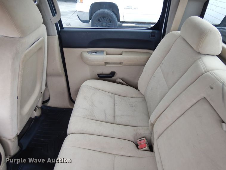 image for item GW9102 2008 Chevrolet Silverado 2500  Crew Cab pickup truck