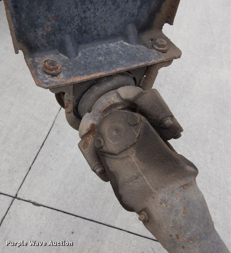 image for item GW9105 1997 Chevrolet TopKick C7500  truck cab and chassis