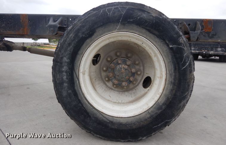 image for item GW9105 1997 Chevrolet TopKick C7500  truck cab and chassis