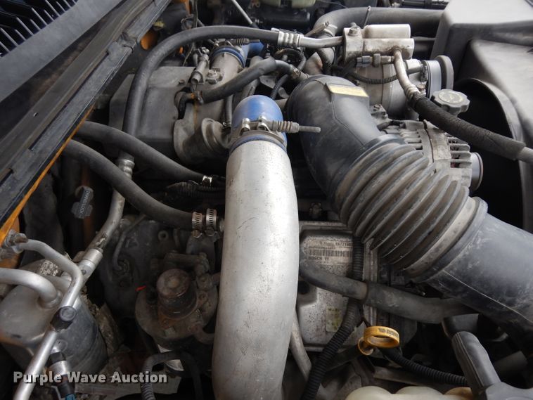 image for item GW9106 2001 Chevrolet Silverado 2500HD  Ext. Cab pickup truck