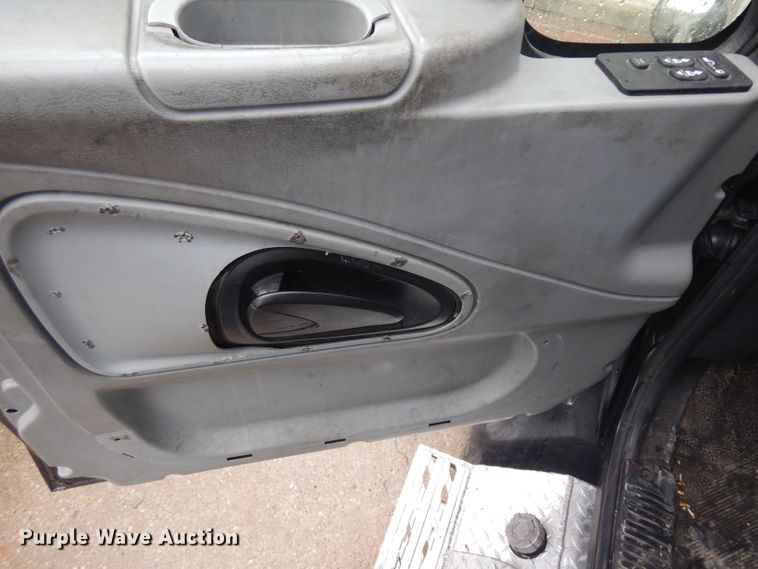 image for item GW9117 2006 International 4300  ambulance