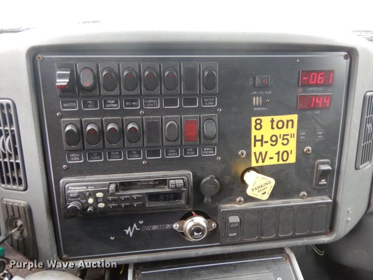 image for item GW9117 2006 International 4300  ambulance