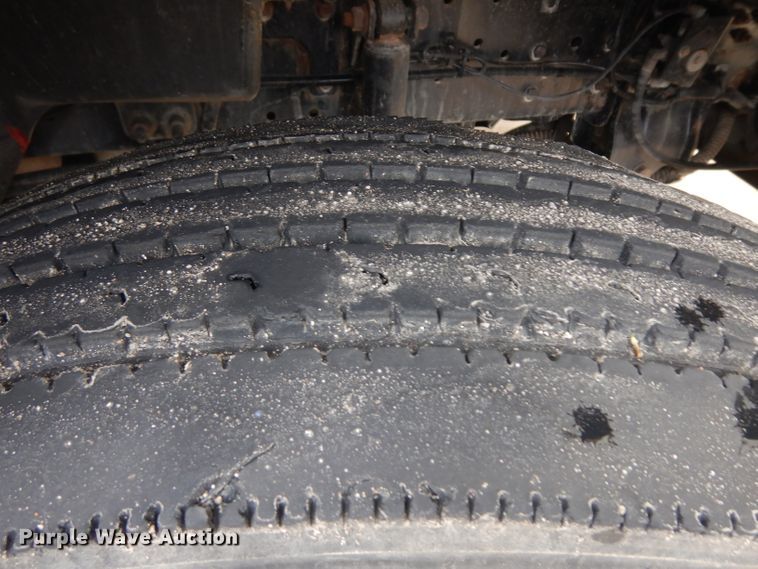 image for item GW9117 2006 International 4300  ambulance