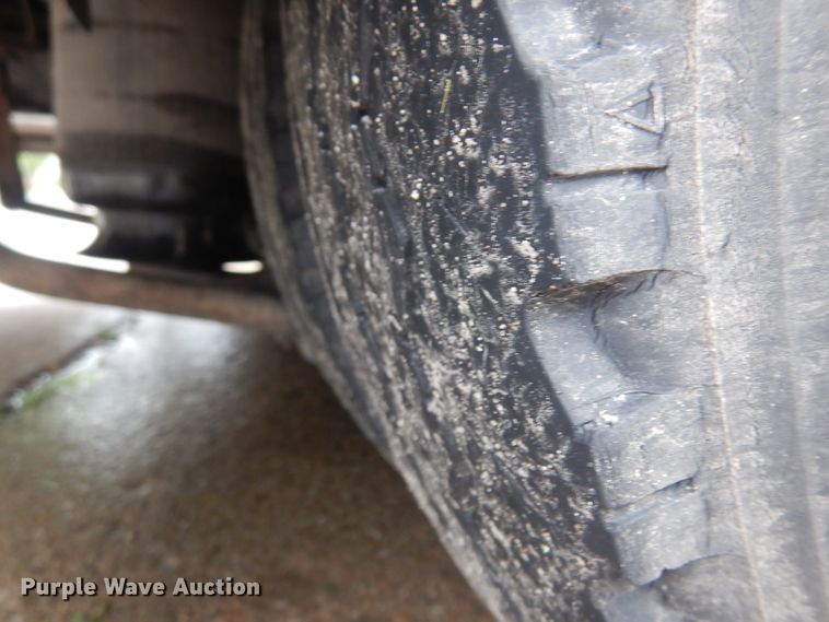 image for item GW9117 2006 International 4300  ambulance