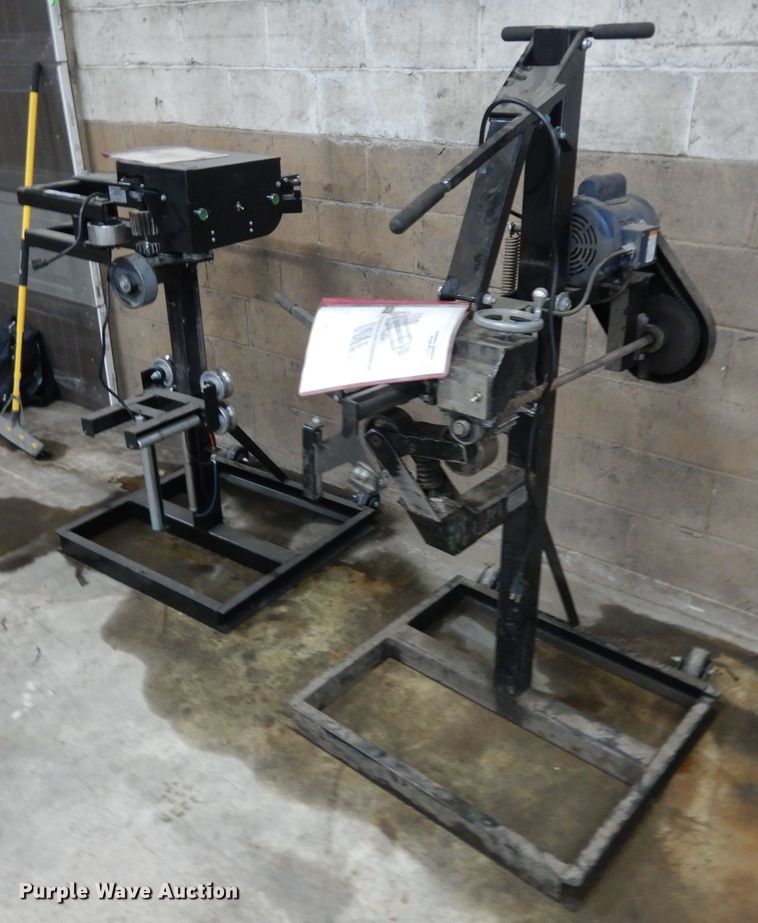 image for item GW9124 EECO tire machines