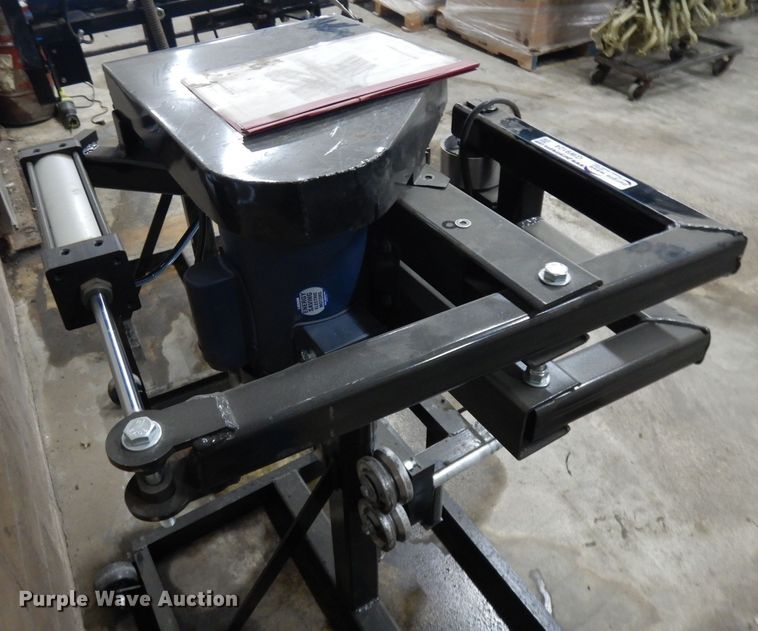 image for item GW9124 EECO tire machines