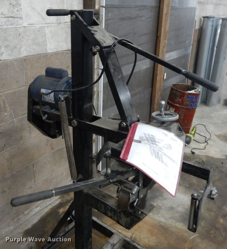 image for item GW9124 EECO tire machines