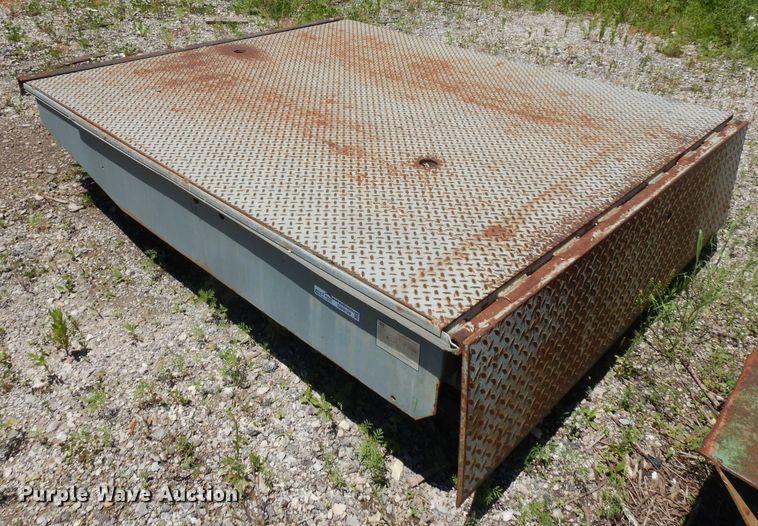 image for item GW9129 Rite Hite RH1086 dock leveler