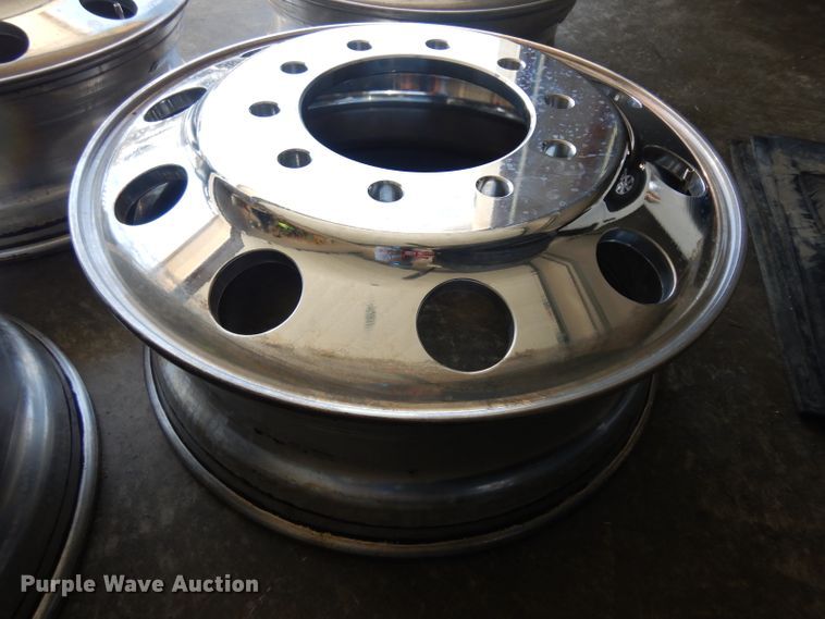 image for item GW9131 (4) aluminum wheels