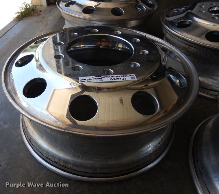 image for item GW9131 (4) aluminum wheels