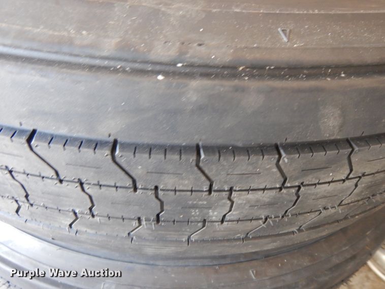 image for item GW9133 (4) 285/75R24.5 tires