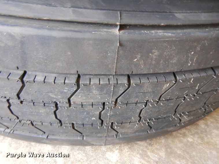image for item GW9134 (4) 285/75R24.5 tires