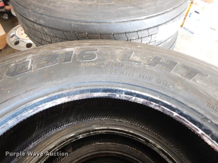 image for item GW9134 (4) 285/75R24.5 tires