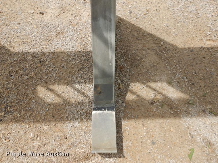 image for item GW9139 Merritt aluminum headache rack