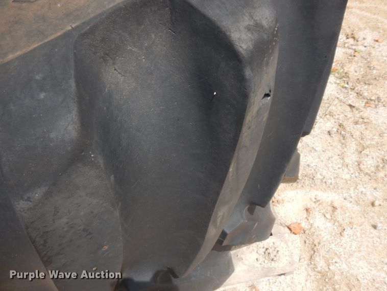 image for item GW9140 Firestone 66x43.00-25 tire