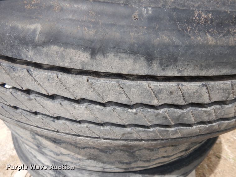 image for item GW9141 (5) 11R22.5 tires
