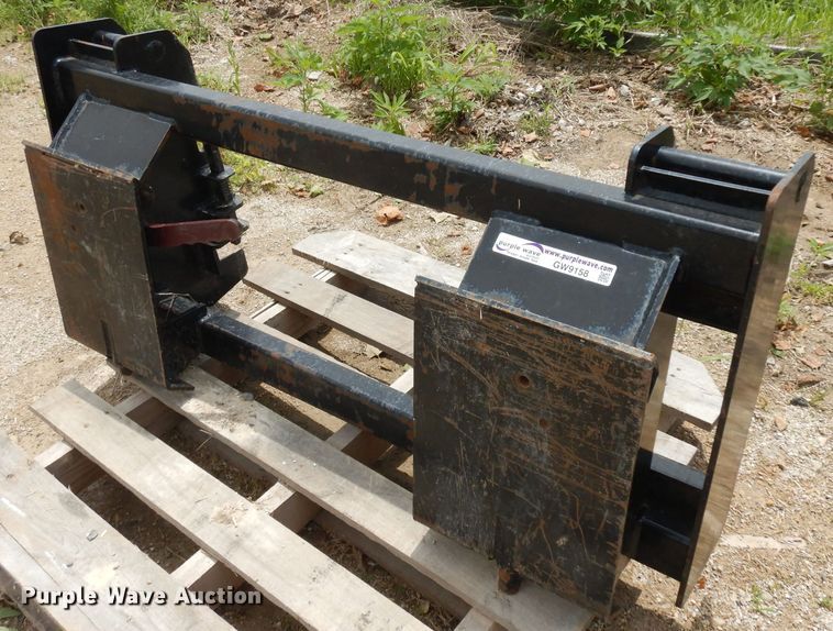 image for item GW9158 Tractor loader to skid steer attachment adapter