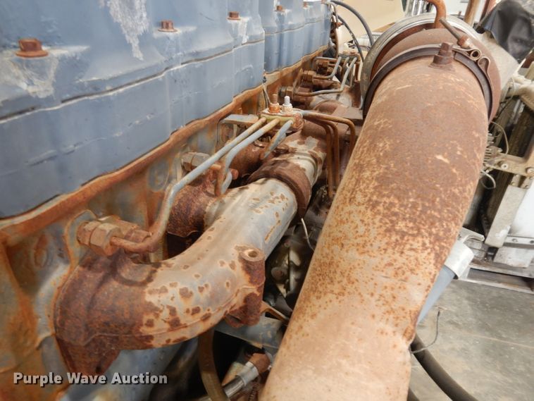 image for item GW9167 Mack six cylinder diesel engine