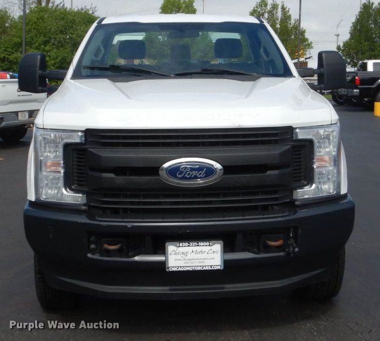 image for item GW9818 2017 Ford F350 Super Duty  pickup truck