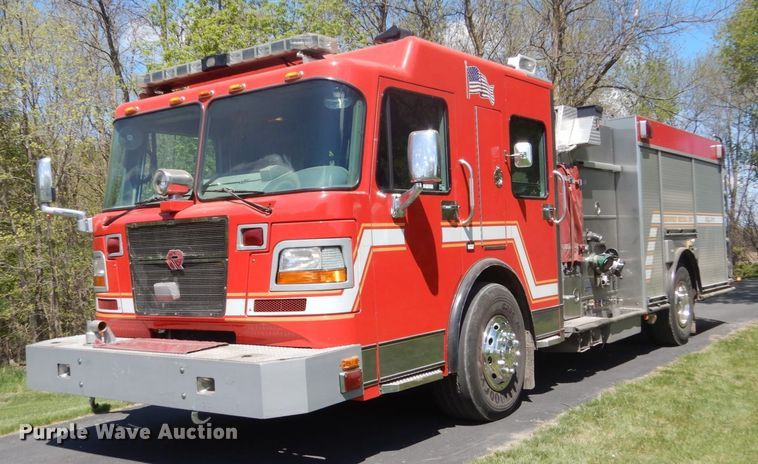 image for item GW9883 2004 Spartan General pumper fire truck