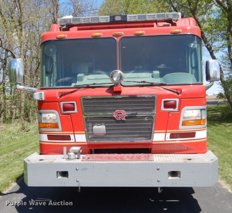 image for item GW9883 2004 Spartan General pumper fire truck