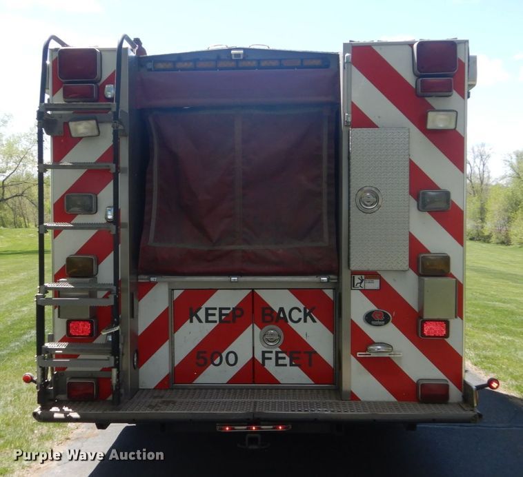 image for item GW9883 2004 Spartan General pumper fire truck