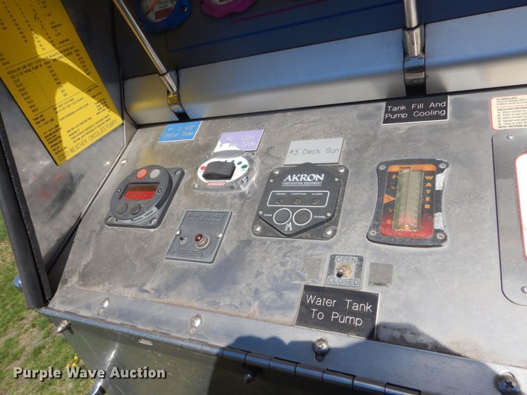 image for item GW9883 2004 Spartan General pumper fire truck