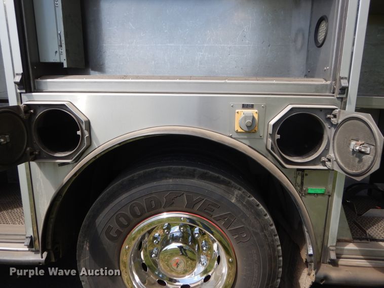 image for item GW9883 2004 Spartan General pumper fire truck