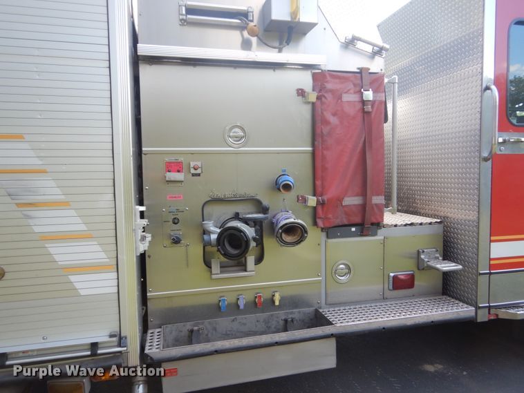 image for item GW9883 2004 Spartan General pumper fire truck