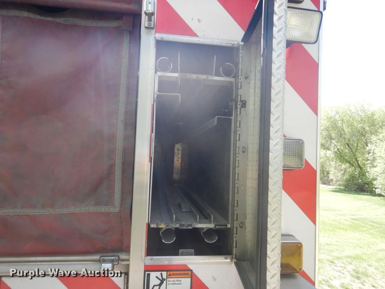 image for item GW9883 2004 Spartan General pumper fire truck