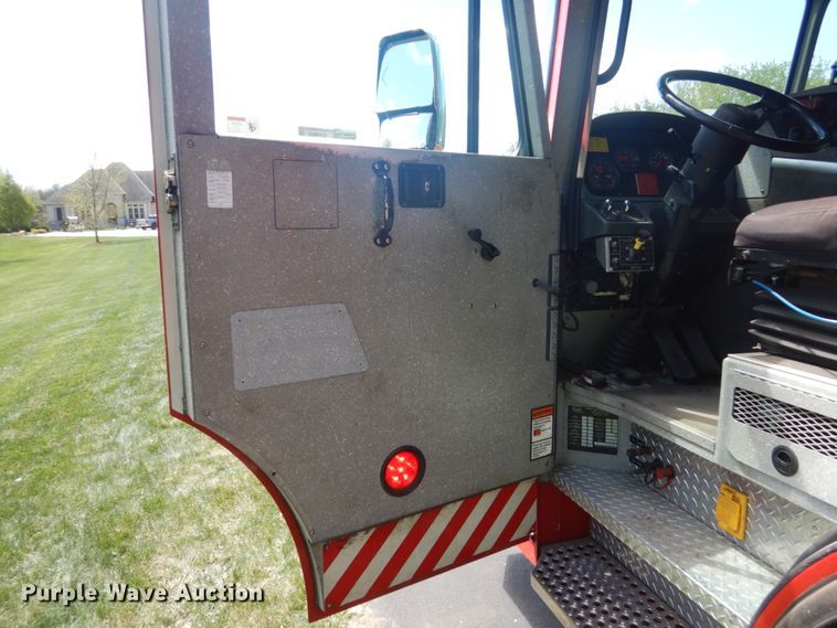 image for item GW9883 2004 Spartan General pumper fire truck