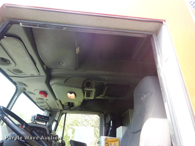 image for item GW9883 2004 Spartan General pumper fire truck