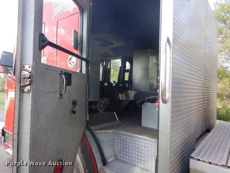 image for item GW9883 2004 Spartan General pumper fire truck