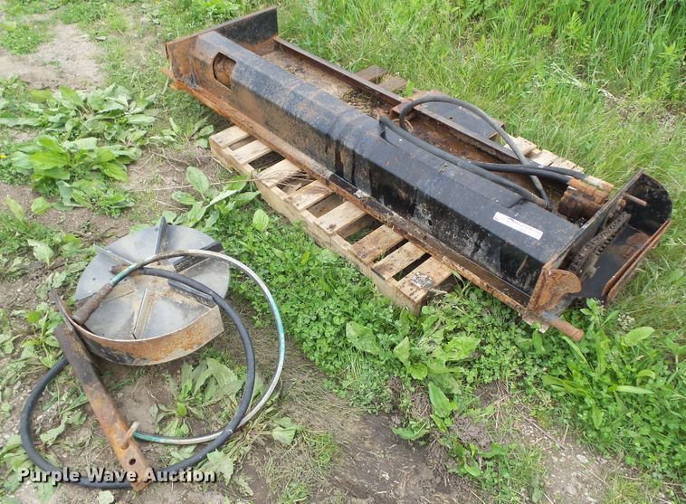 image for item GX9077 Tailgate sander with spreader