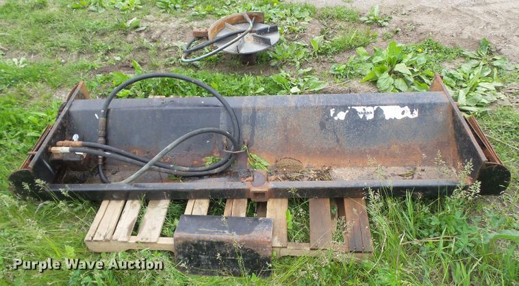 image for item GX9077 Tailgate sander with spreader