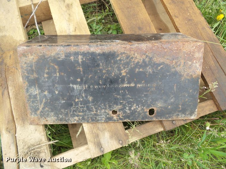 image for item GX9077 Tailgate sander with spreader