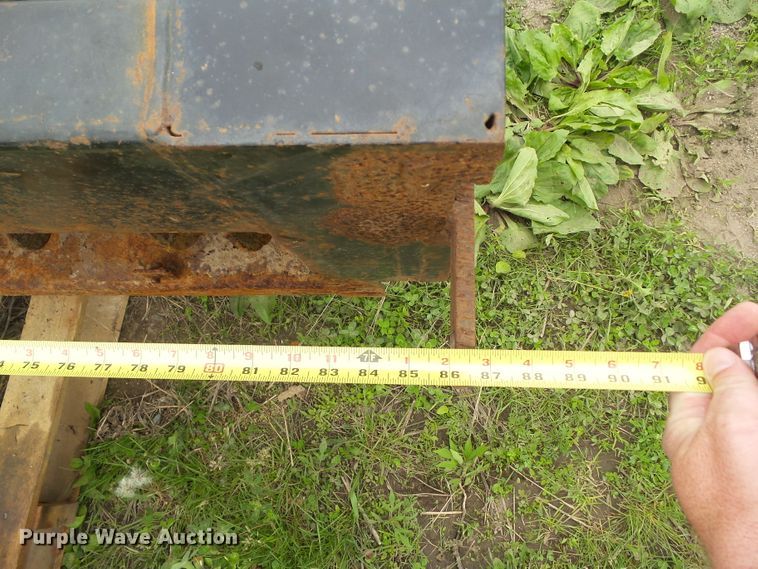 image for item GX9077 Tailgate sander with spreader