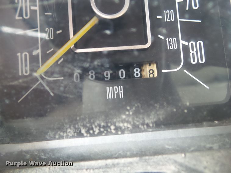 image for item GX9080 1979 Ford F250  flatbed pickup truck