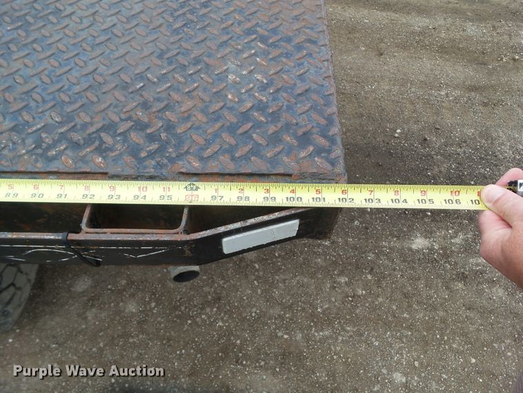 image for item GX9080 1979 Ford F250  flatbed pickup truck