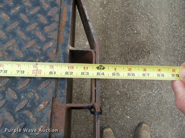 image for item GX9080 1979 Ford F250  flatbed pickup truck