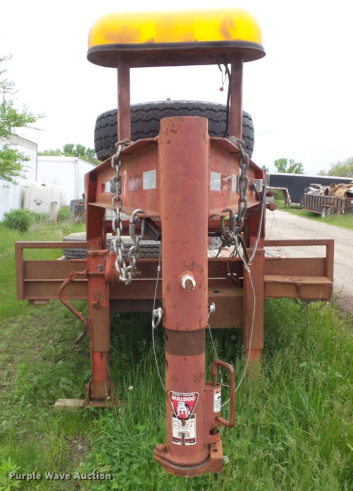 image for item GX9082 1988 Maclander GF8 equipment trailer