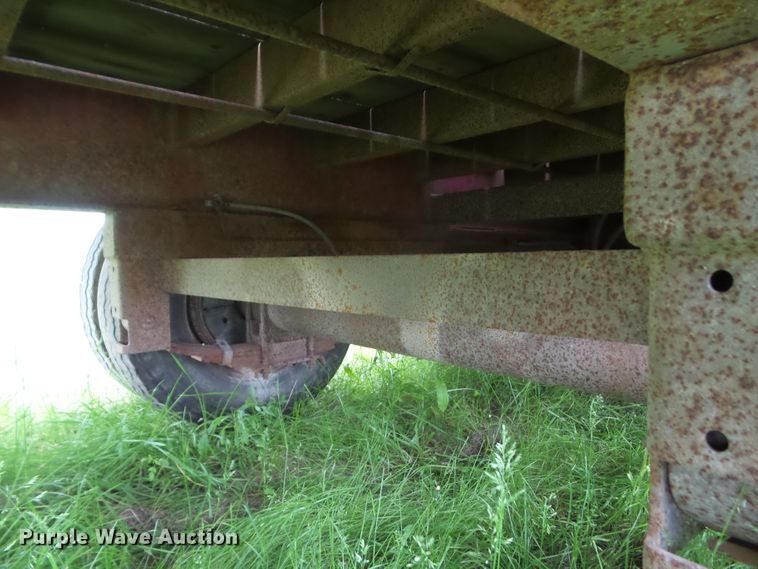 image for item GX9082 1988 Maclander GF8 equipment trailer