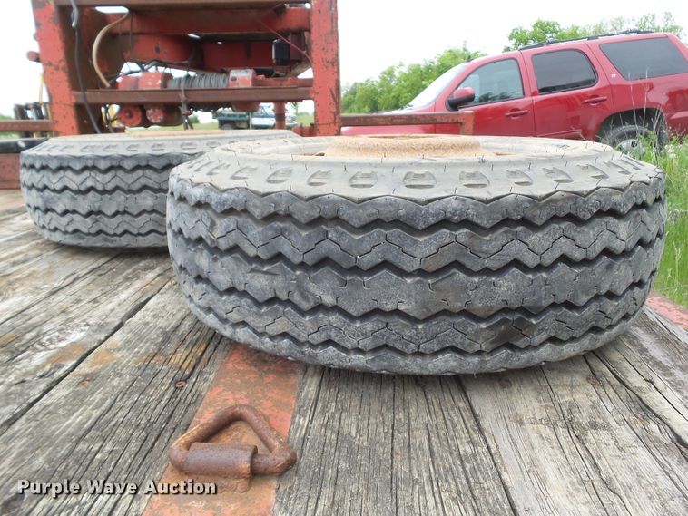 image for item GX9082 1988 Maclander GF8 equipment trailer