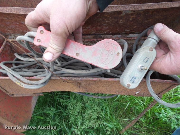 image for item GX9082 1988 Maclander GF8 equipment trailer