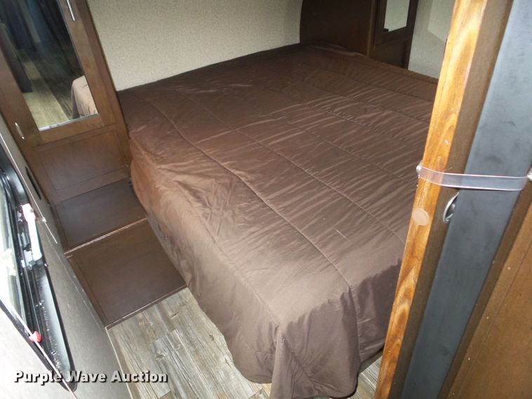 image for item GX9090 2016 Forester Patriot Limited Edition 304BS  camper