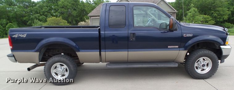 image for item GX9091 2004 Ford F350 Super Duty  SuperCab pickup truck