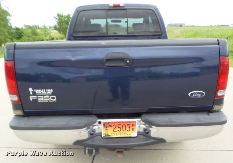image for item GX9091 2004 Ford F350 Super Duty  SuperCab pickup truck