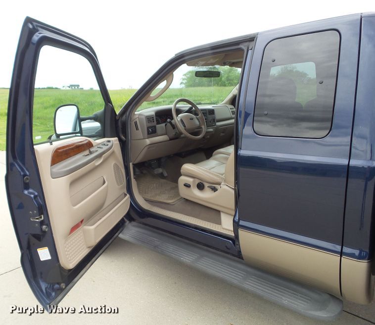 image for item GX9091 2004 Ford F350 Super Duty  SuperCab pickup truck