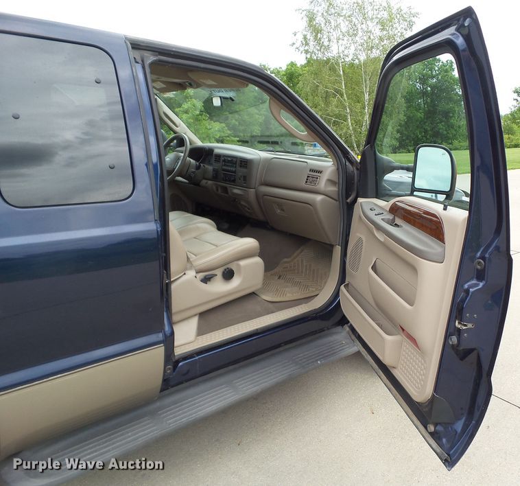 image for item GX9091 2004 Ford F350 Super Duty  SuperCab pickup truck