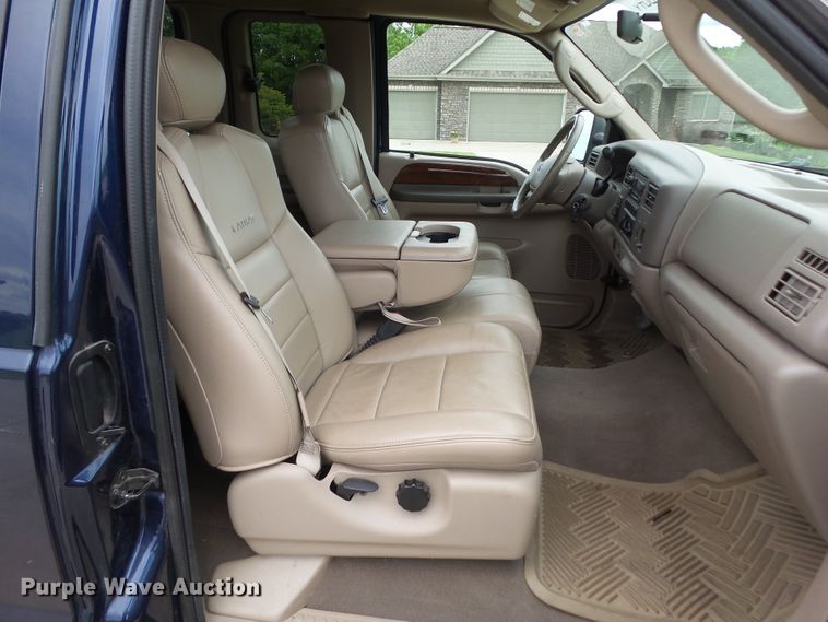 image for item GX9091 2004 Ford F350 Super Duty  SuperCab pickup truck